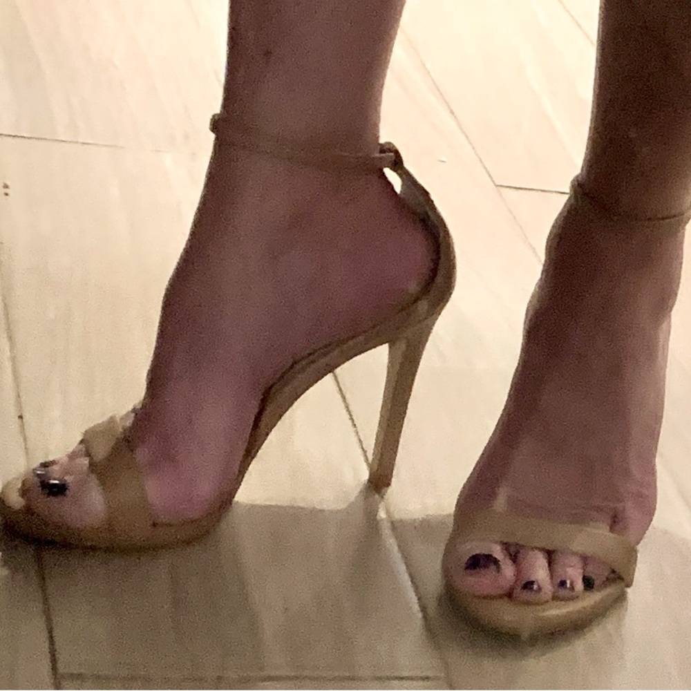 Steve Madden nude heels size 5.5